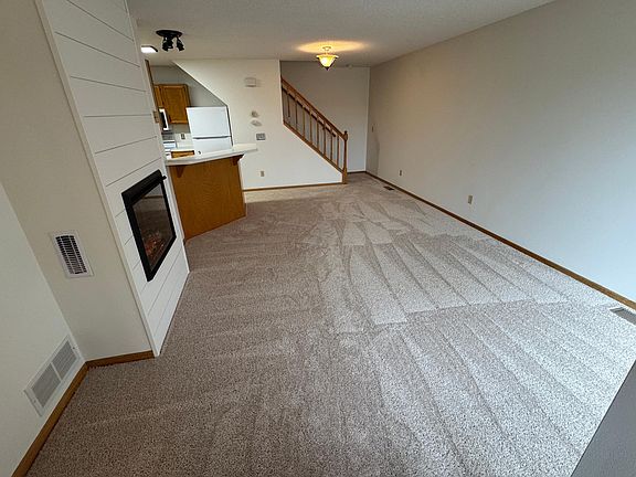 3rd image of 5995 Wedgewood Ln N Unit 75