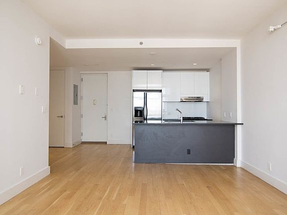 3rd image of 114 Troutman St APT 412