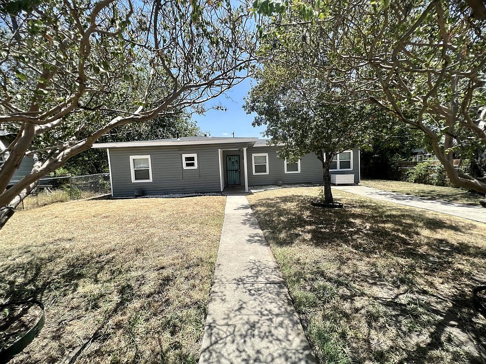 1st image of 506 Antoinette Dr