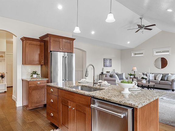 3rd image of 9389 W Wildbranch Dr