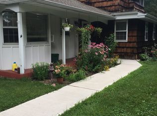 30 Pond View Dr, Wading River, NY 11792