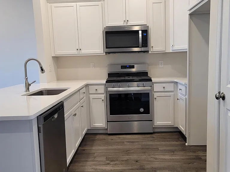 50 Peregrine Way — Photo 8