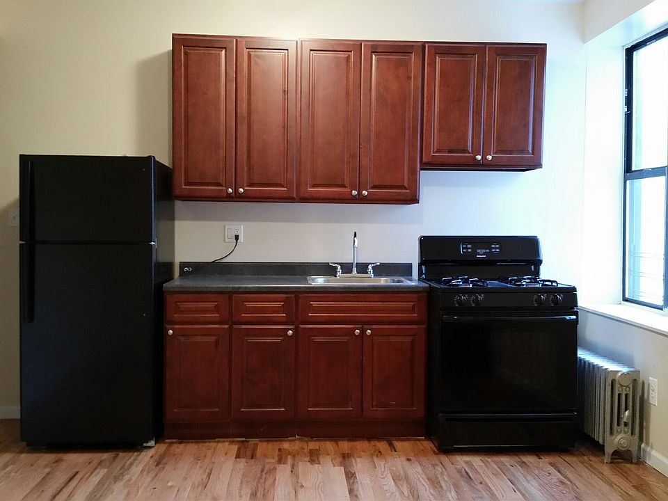 1st image of 525 E 21st St APT 5E