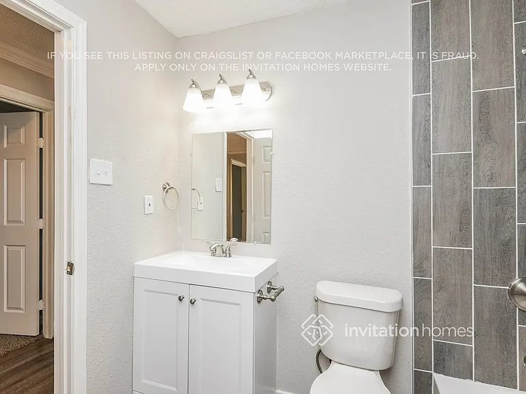 208 Ennis St — Photo 15