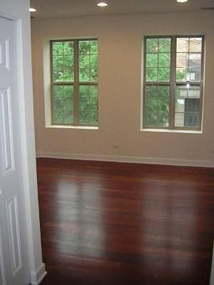 3rd image of 3118 W Byron St Unit 2