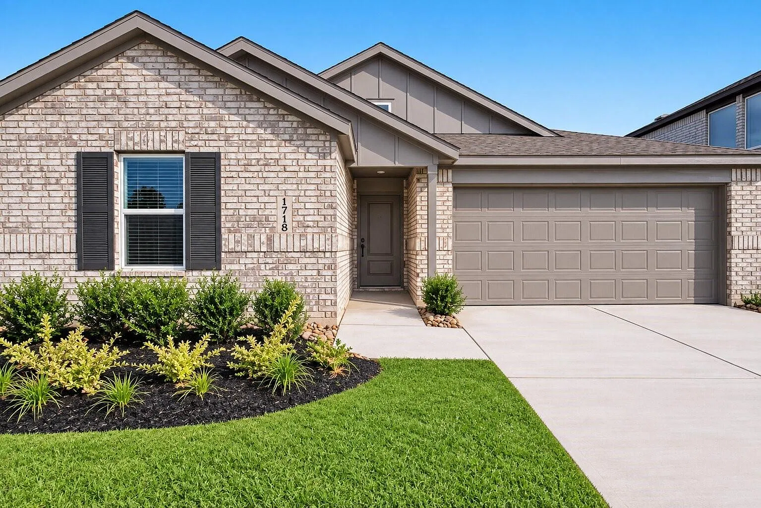 3 bed, 2.0 bath, 1621 sqft, $2,000 — Photo 3