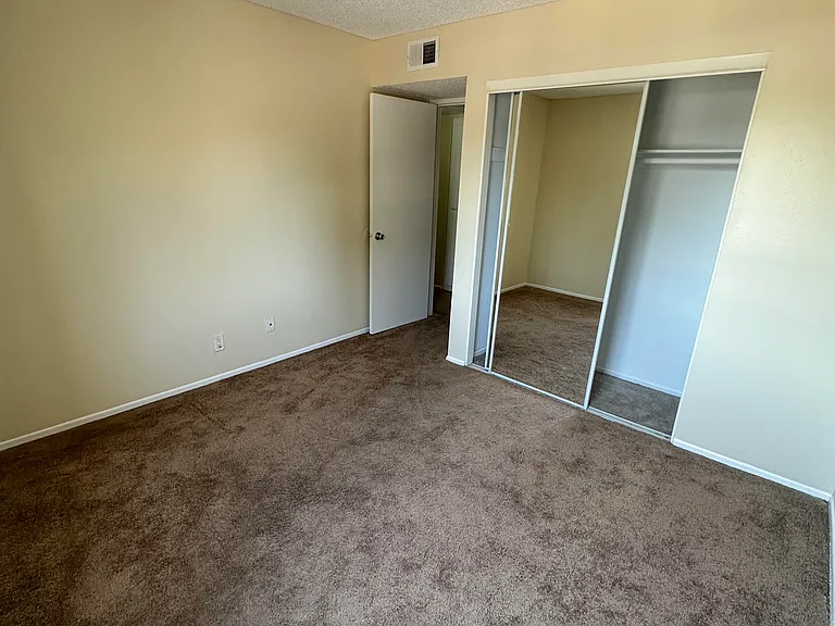 18724 Mandan St #1212 — Photo 12