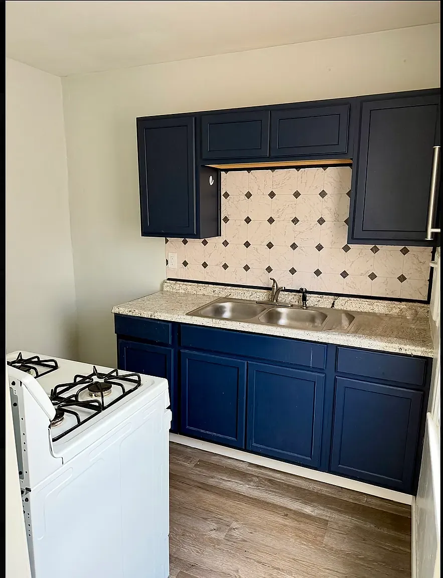 2 bed, $950 — Photo 4