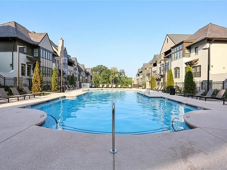 6735 Encore Blvd — Photo 42