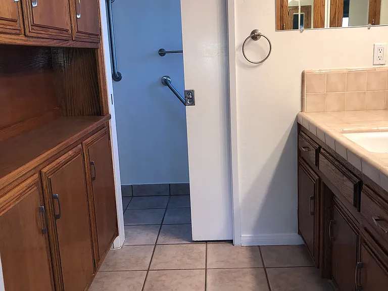 18340 Santa Anita St — Photo 20