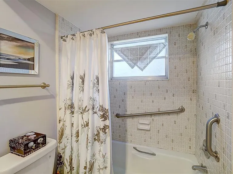 5108 Brittany Dr S #205 — Photo 24