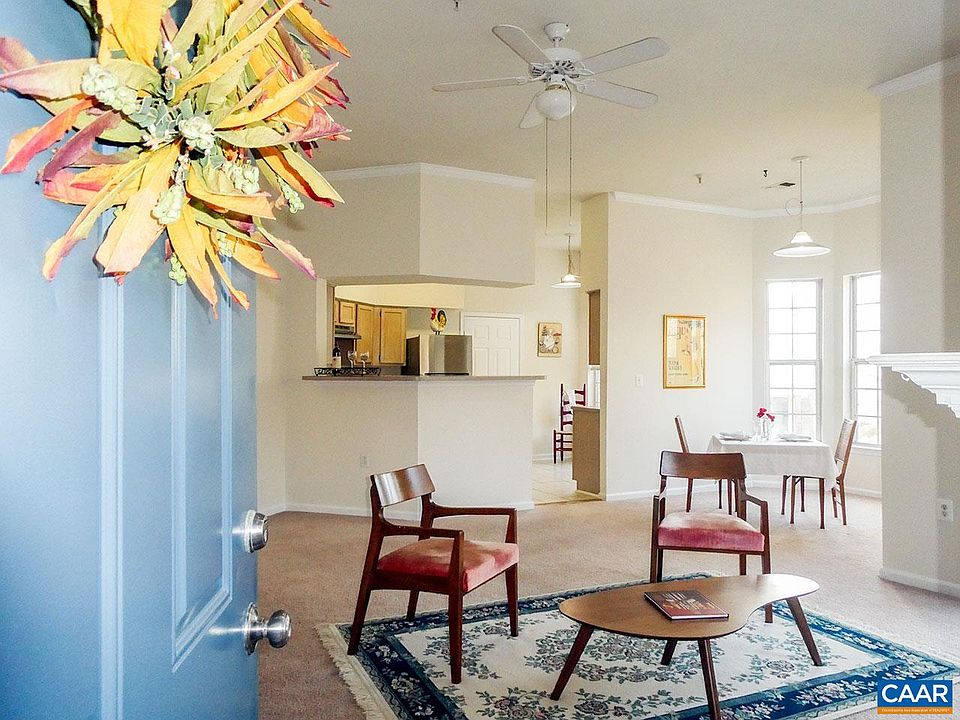 1st image of 1065 Weybridge Ct APT 104