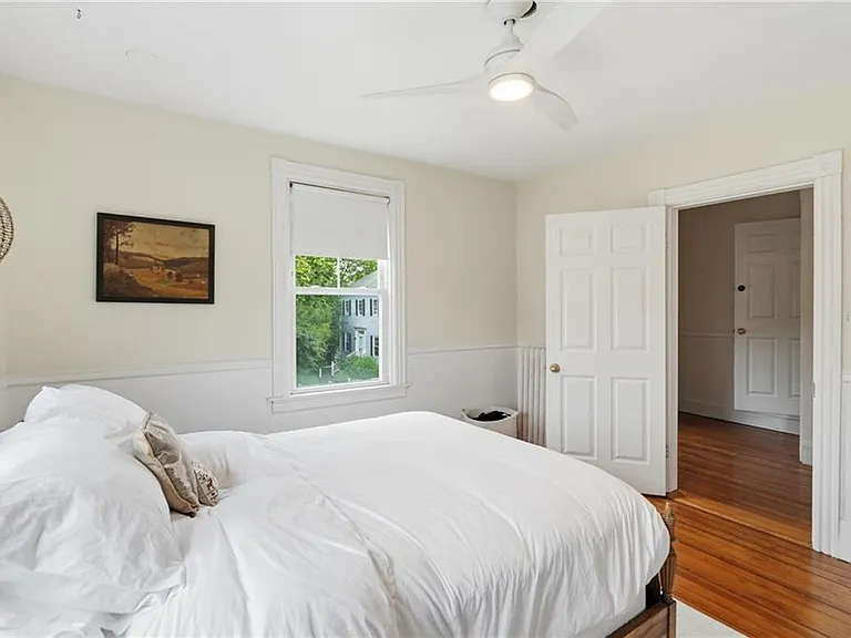 52 Berkeley Ave — Photo 29