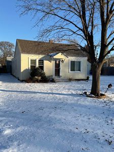 216 Superior Ave, Machesney Park, IL, 61115