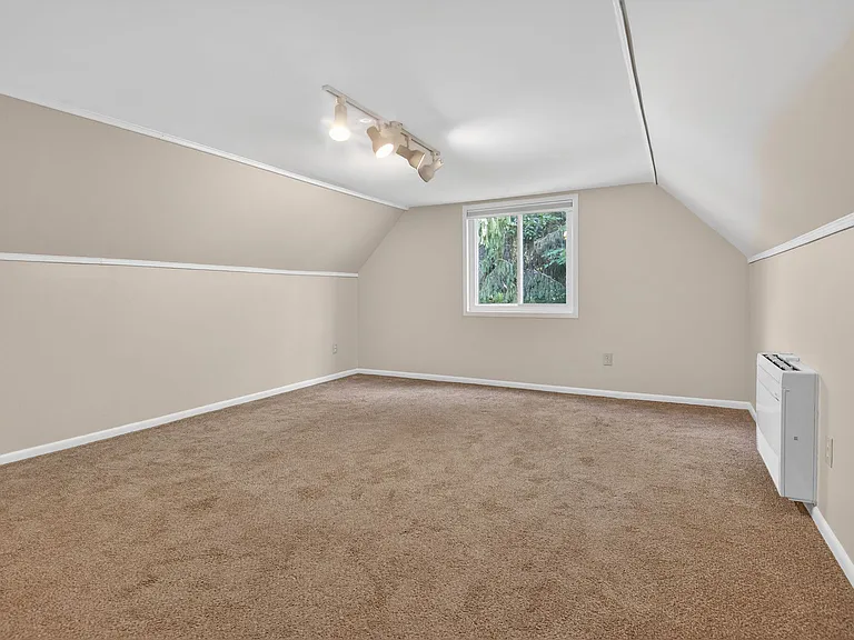 11306 Geddys Ct — Photo 19