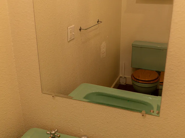 925 F St #2 — Photo 17