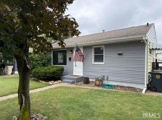 1112 Canterbury Dr, South Bend, IN