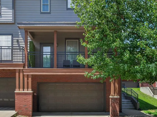 5245 Overland Dr APT C7, Lawrence, KS 66049