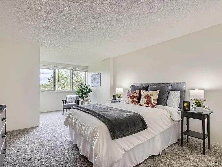 2225 E Buchtel Blvd #303 — Photo 3