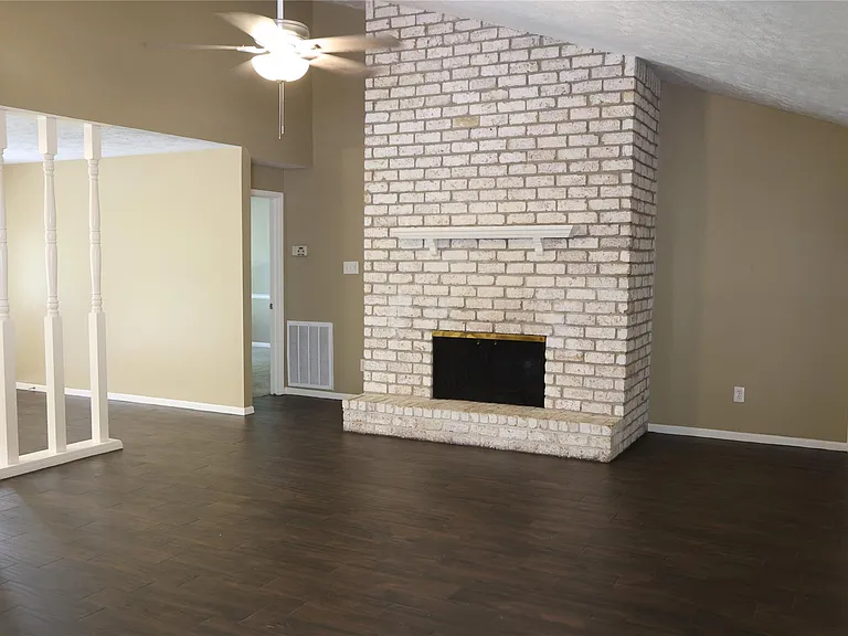 2215 Silver Falls Dr — Photo 7