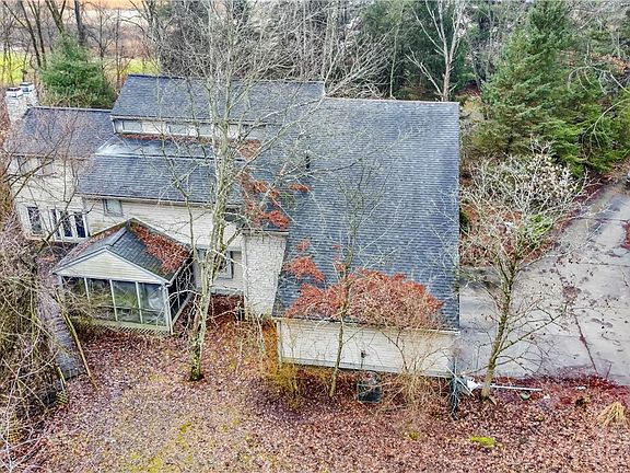 3rd image of 1685 Harrison Rd NW