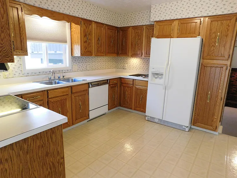 269 Fawnwood Dr — Photo 6