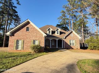 1869 Parkway Cir, Toomsuba, MS 39364