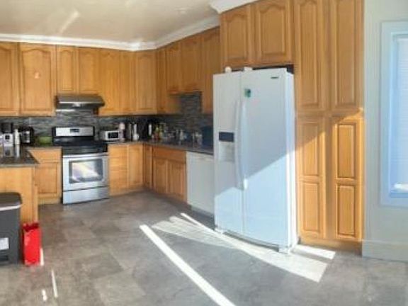 3rd image of 1630 19th Ave