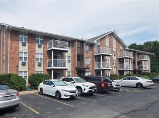 31 Bullocks Point Ave APT 8A, Riverside, RI 02915