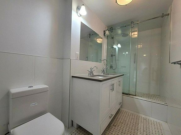 4th image of 50 W 93rd St APT 4N