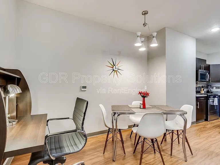 950 4th St NW #203 — Photo 13