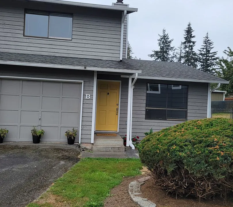 Seahurst Duplex -5208 Seahurst Ave