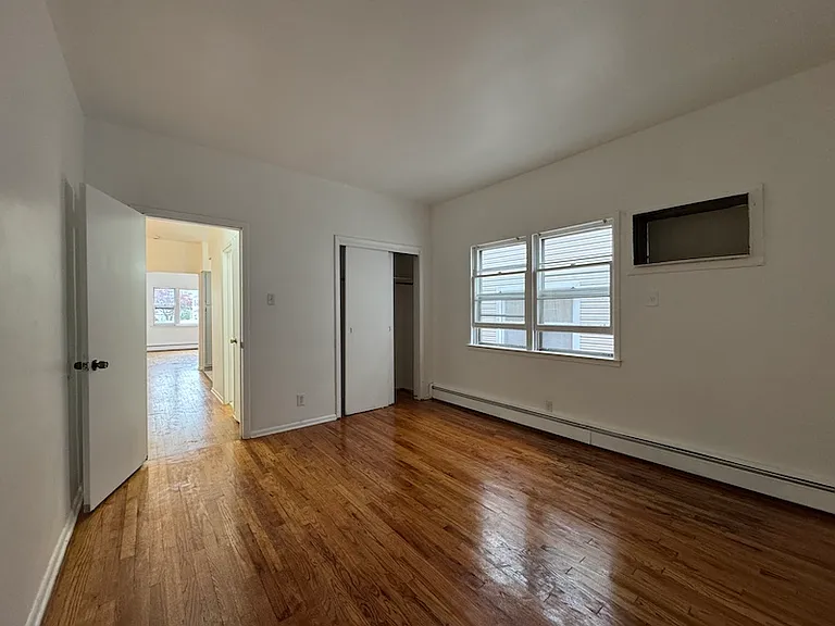 322 Franklin Ave #1 — Photo 11