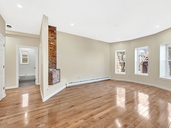 2nd image of 29 Lambert St APT 4