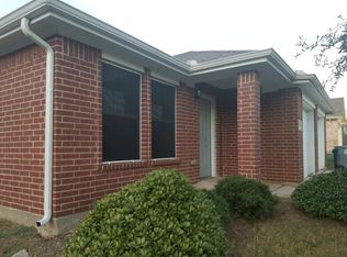 2205 Upcreek Ct, Dallas, TX