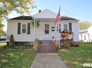 1301 N 4th St, Pekin, IL 61554