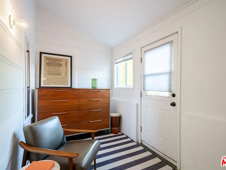 17401 Londelius St — Photo 21