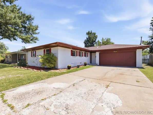 8634 E 38th Pl, Tulsa, OK 74145