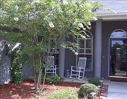 1st image of 15088 Warren Dr