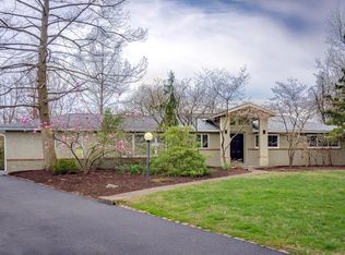29 Country Fair Ln, Saint Louis, MO