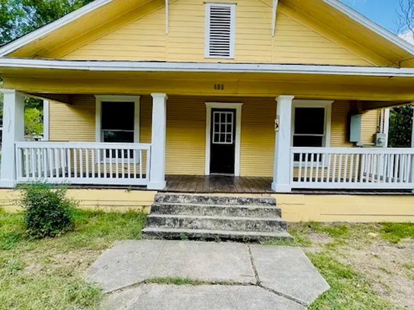 600 Pine St, Commerce, TX 75428