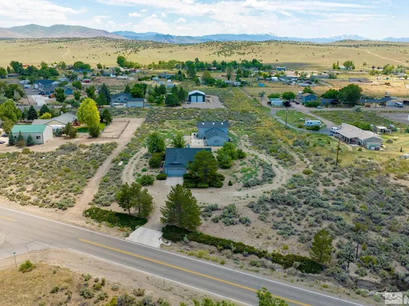2319 Jacobsen Ln, Gardnerville, NV 89410