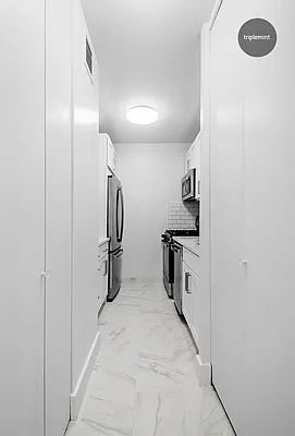 Rented by Triplemint | media 13