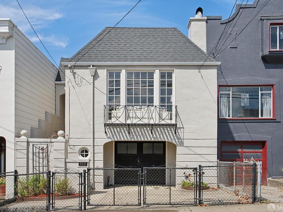 1st image of 823 40th Ave