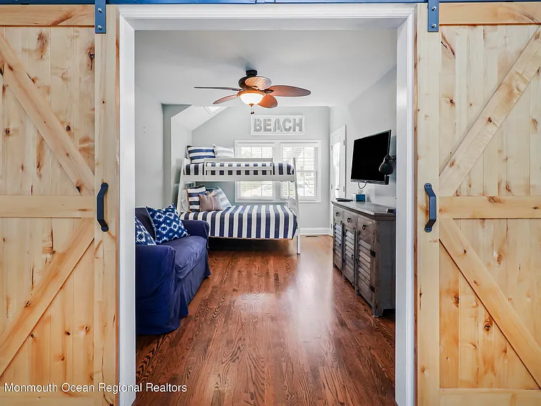 344 Euclid Ave — Photo 10