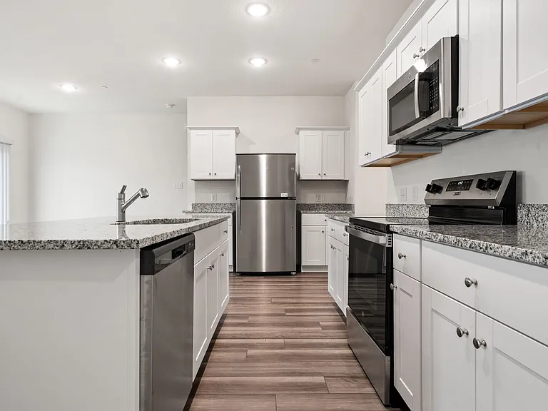 233 Berthe Ct — Photo 15
