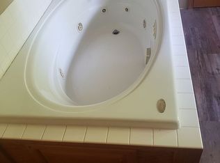 103 E Cornelia St, Hicksville, OH 43526