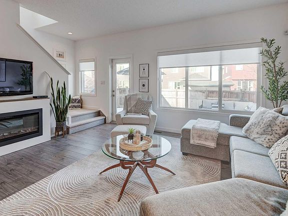 4th image of 236 Auburn Glen Close SE