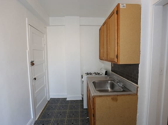 3rd image of 4606 N Beacon St APT B1