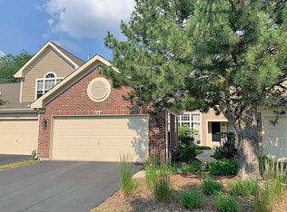 644 Clover Hill Ln, Elk Grove Village, IL 60007